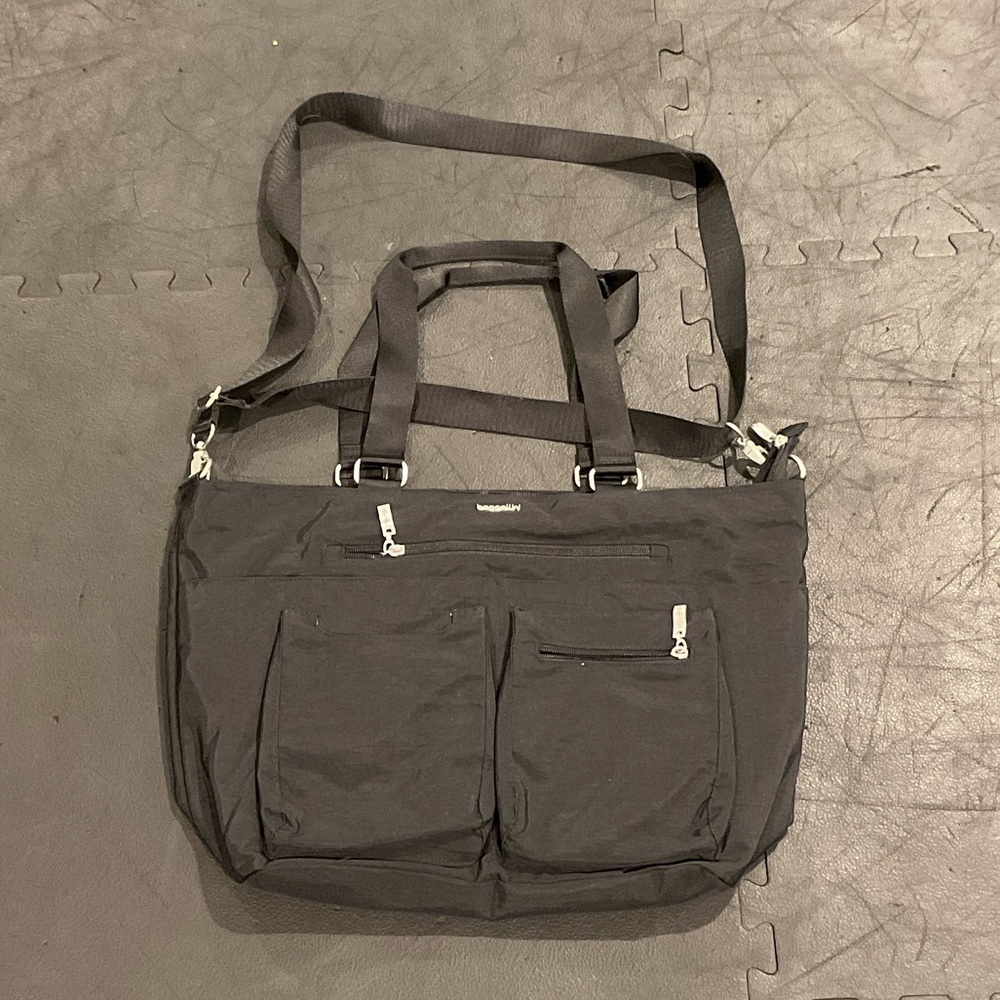 Baggallini Black Messenger Bag with Dual Handles - Picture 1 of 2